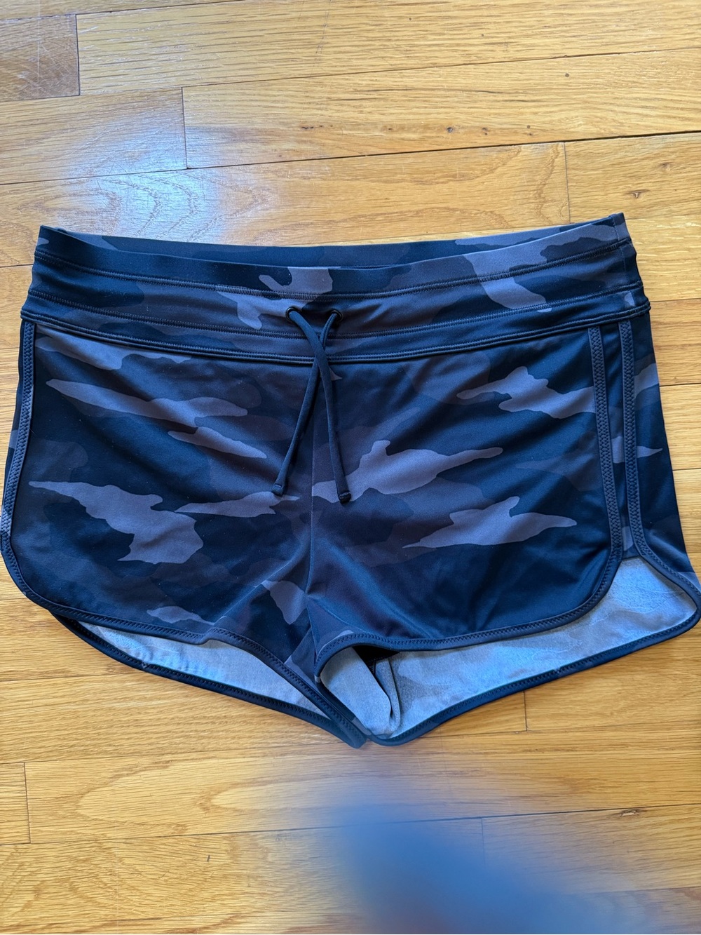 Athleta Women’s Black Camo Drawstring Athletic Shorts